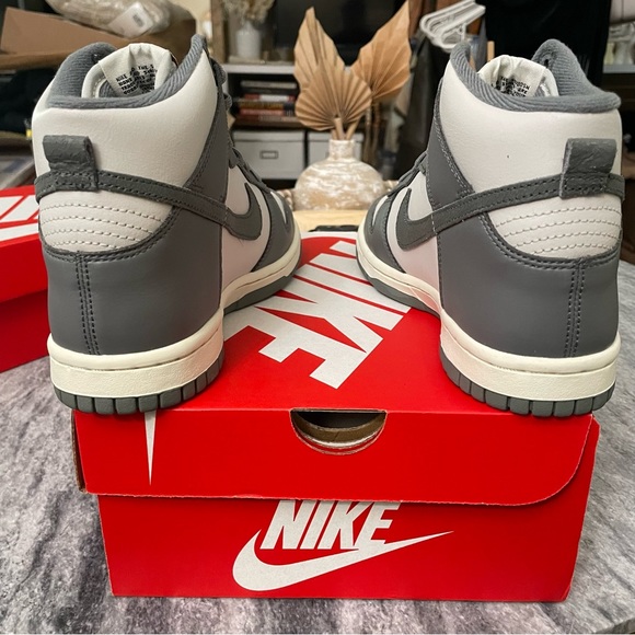 Nike Dunk High - sz 4.5 - Picture 4 of 5